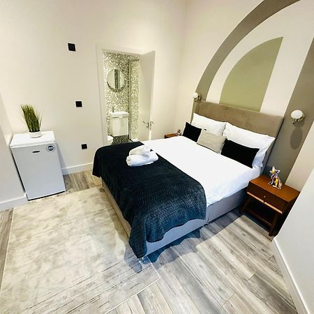 London Beautiful Suites Rooms Top Location Экстерьер фото