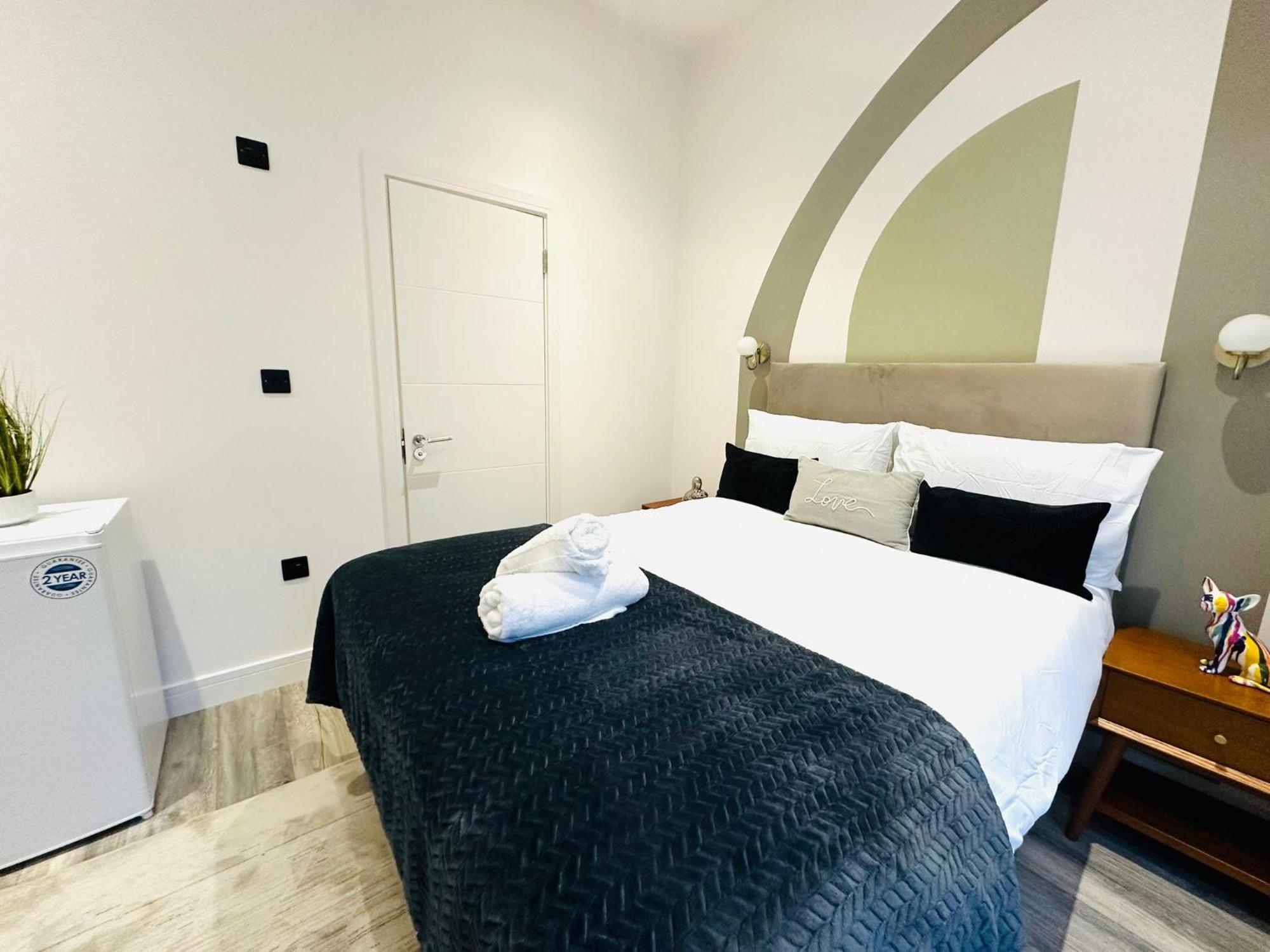 London Beautiful Suites Rooms Top Location Экстерьер фото